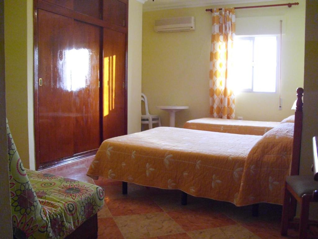 Hostal Sonrisa Del Mar โกนิล เด ลาฟรอนเตรา ห้อง รูปภาพ